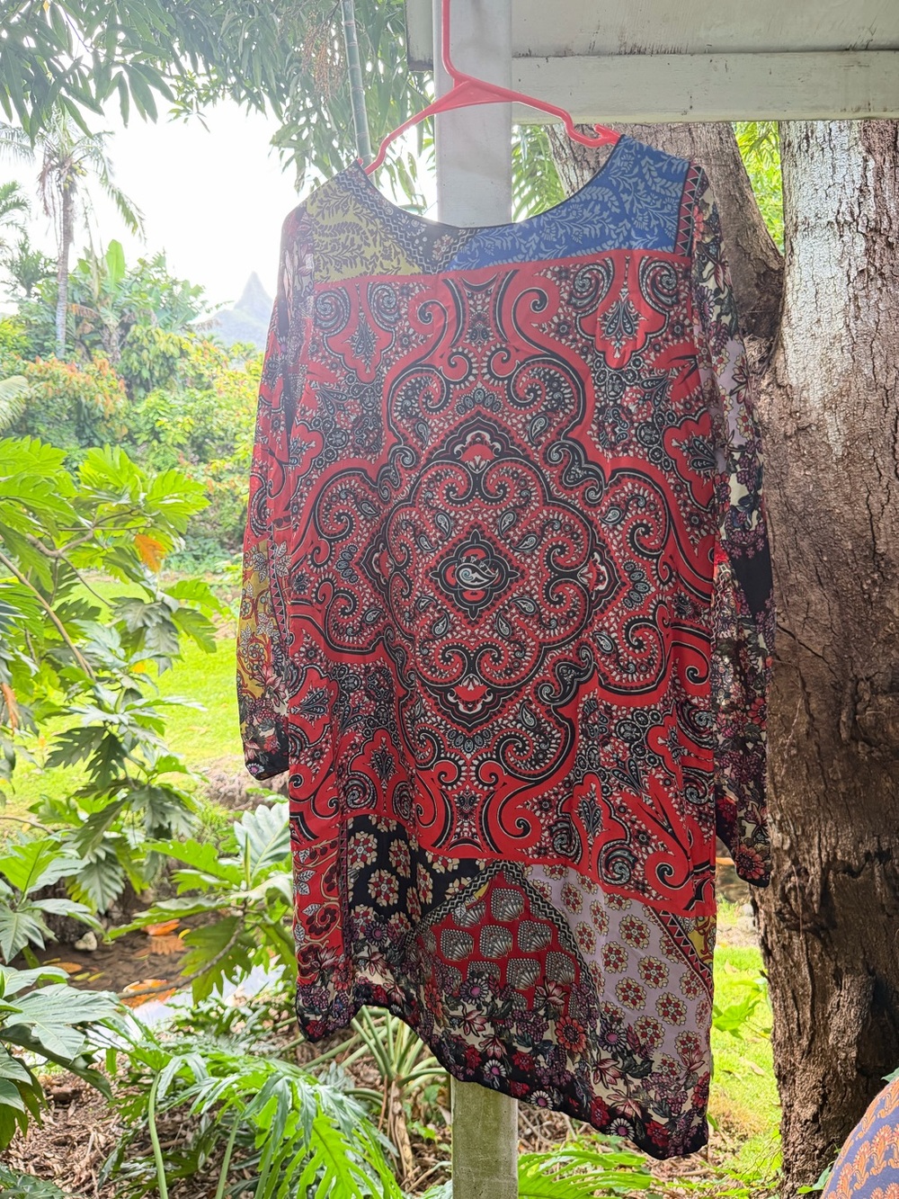 JOHNNY WAS Moa Kabelo lined 100% silk flutter
Sleeve multicolor tunic dress